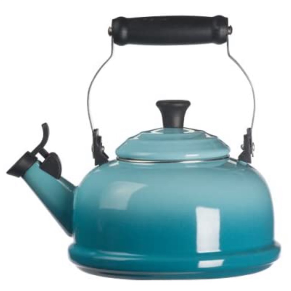 Le Creuset Classic Whistling Kettle